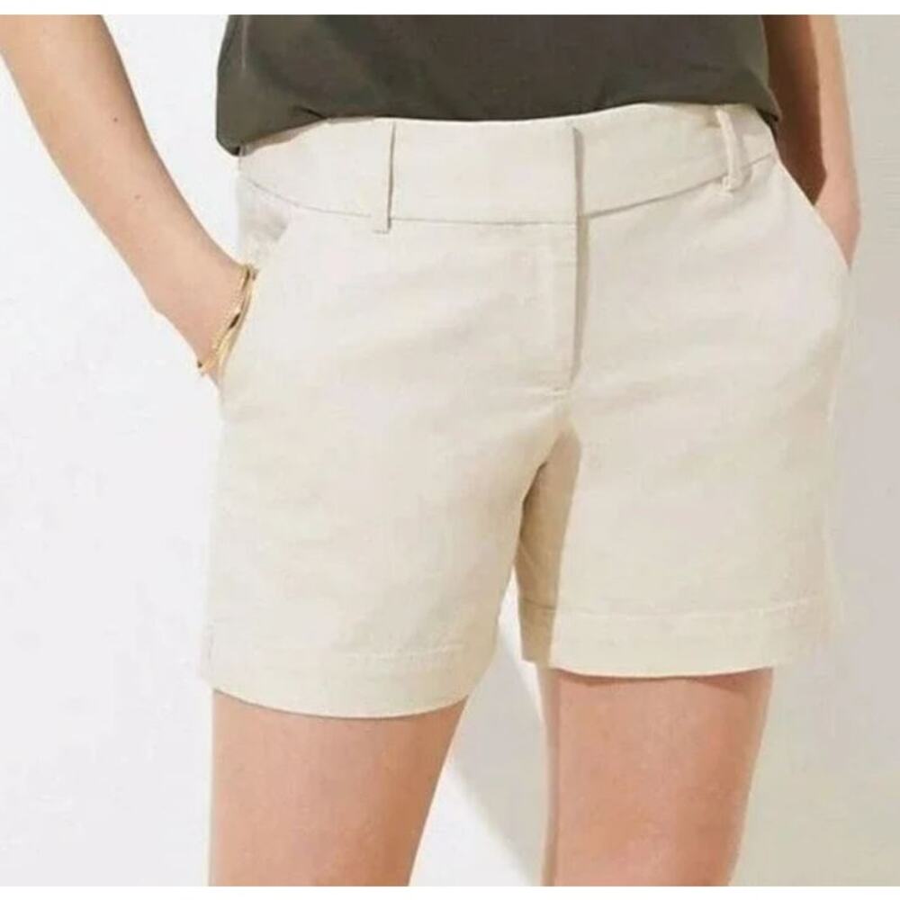 LOFT cotton blend flat‎ front cream shorts (10)